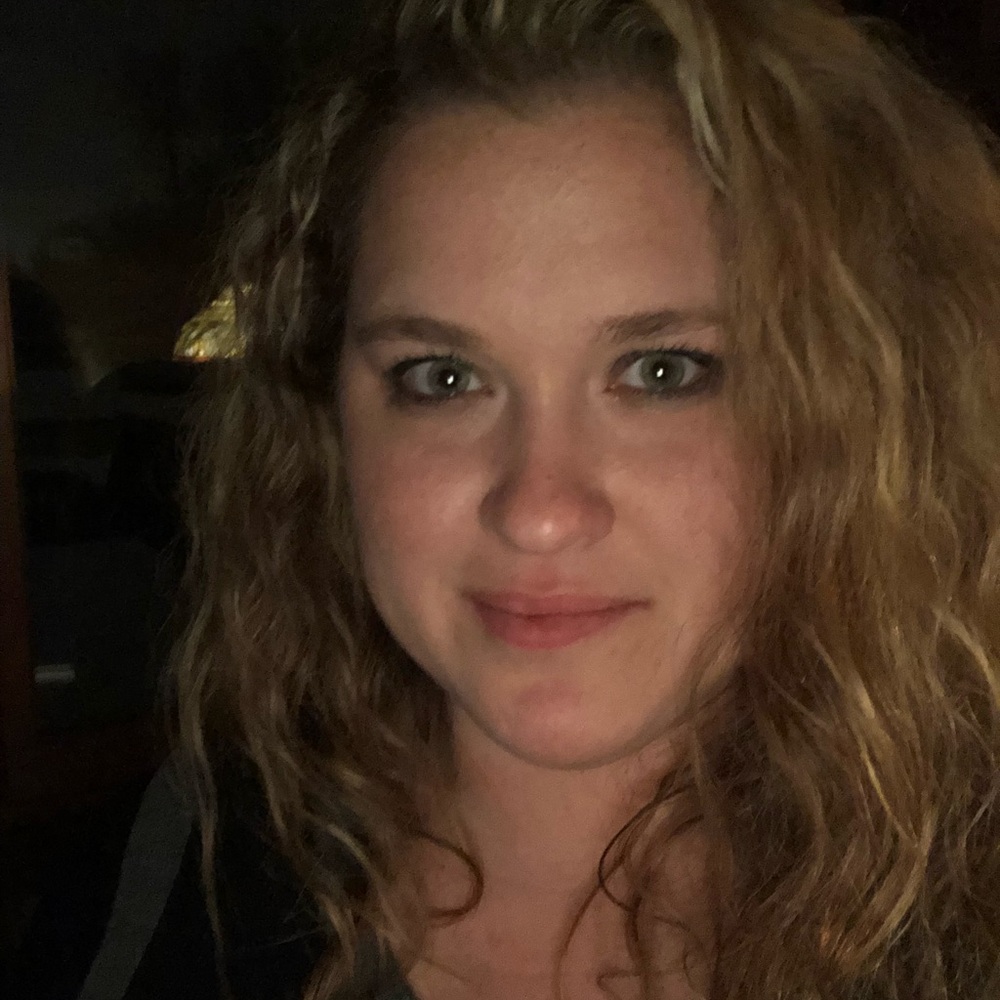 Meet your Posher, Shana